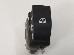 MANDO ELEVALUNAS TRASERO IZQUIERDO 2808202 RENAULT MEGANE II BERLINA 5P Autodesguaces Alicante