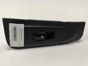 MANDO ELEVALUNAS DELANTERO DERECHO 935804H600WK HYUNDAI H1 Autodesguaces Alicante