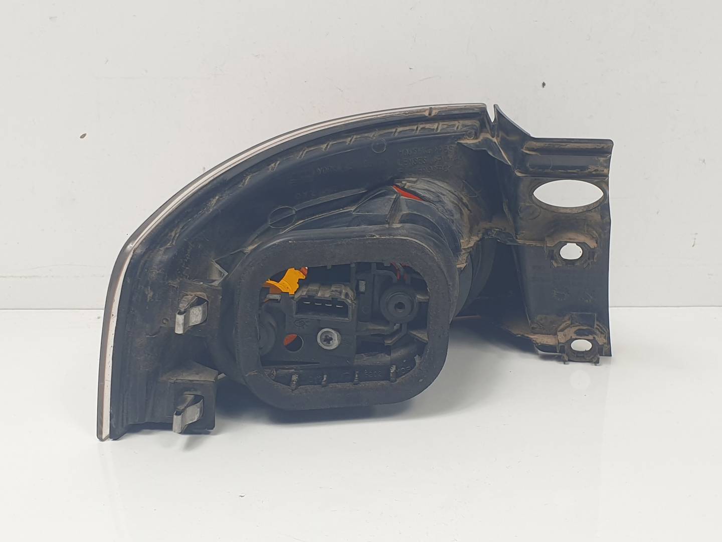 PILOTO TRASERO DERECHO - 6L6945096C - SEAT - IBIZA (6L1)
