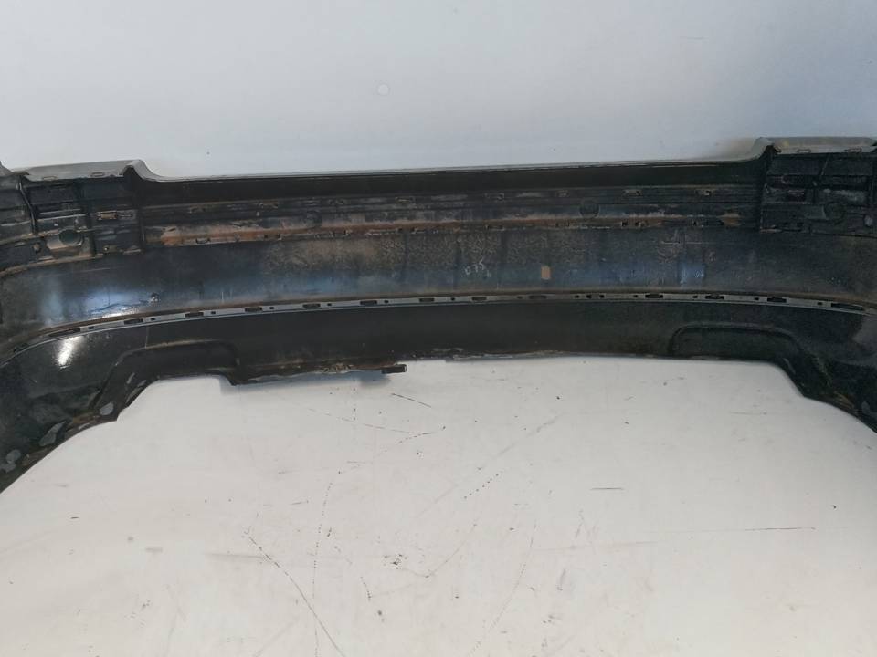 PARAGOLPES TRASERO
