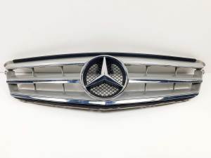 REJILLA DELANTERA A2078880260 MERCEDES CLASE C (W204) BERLINA Autodesguaces Alicante