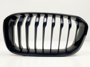 REJILLA DELANTERA 7371685 BMW SERIE 1 LIM. (F20/F21) Autodesguaces Alicante