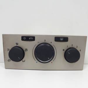 MANDO CALEFACCION / AIRE ACONDICIONADO 13247814 OPEL ASTRA H BER. Autodesguaces Alicante