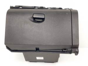 GUANTERA 681080004R RENAULT SCENIC III (JZ) Autodesguaces Alicante