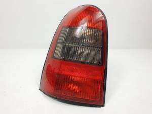 PILOTO TRASERO IZQUIERDO 09153153 OPEL VECTRA B CARAVAN Autodesguaces Alicante
