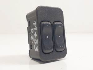 MANDO ELEVALUNAS DELANTERO IZQUIERDO 13363202 OPEL MERIVA Autodesguaces Alicante