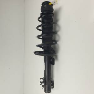AMORTIGUADOR DELANTERO DERECHO 6C0413031AN SKODA FABIA Autodesguaces Alicante