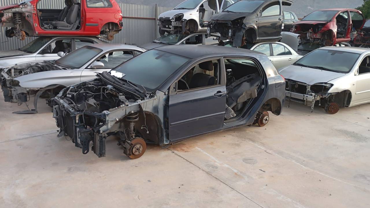 Imagen del vehículo TOYOTA COROLLA (E12)