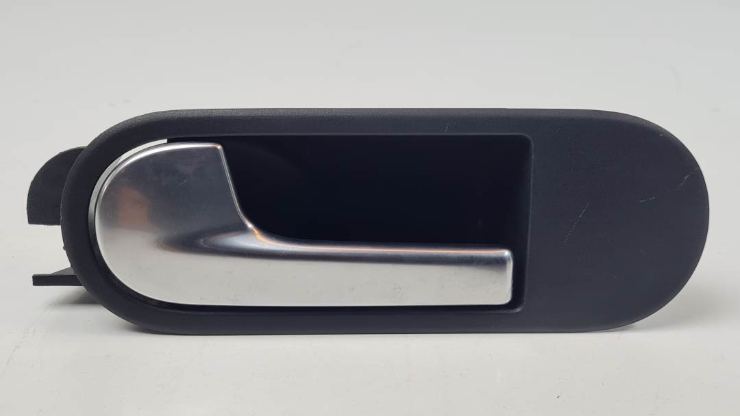 MANETA INTERIOR TRASERA IZQUIERDA - 5M0837113 - VOLKSWAGEN - GOLF PLUS (5M1)