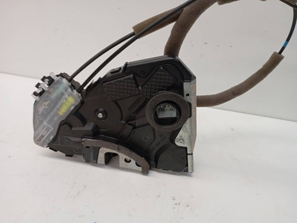 CERRADURA PUERTA DELANTERA DERECHA