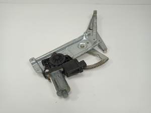 ELEVALUNAS DELANTERO DERECHO 0130821655 OPEL VECTRA B BERLINA Autodesguaces Alicante