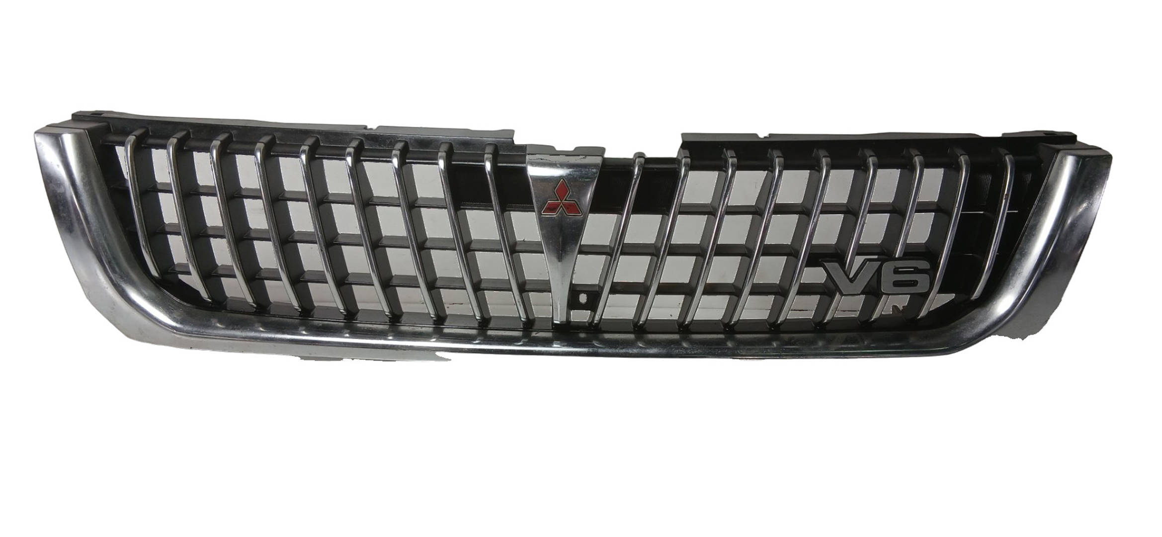 Rejilla Delantera Mitsubishi Montero (v60/v70) (2000–2006)