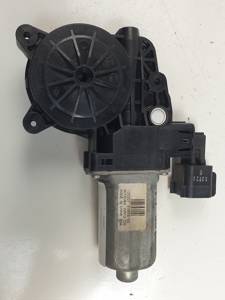 MOTOR ELEVALUNAS TRASERO IZQUIERDO 918956102 LAND ROVER RANGE ROVER EVOQUE Autodesguaces Alicante