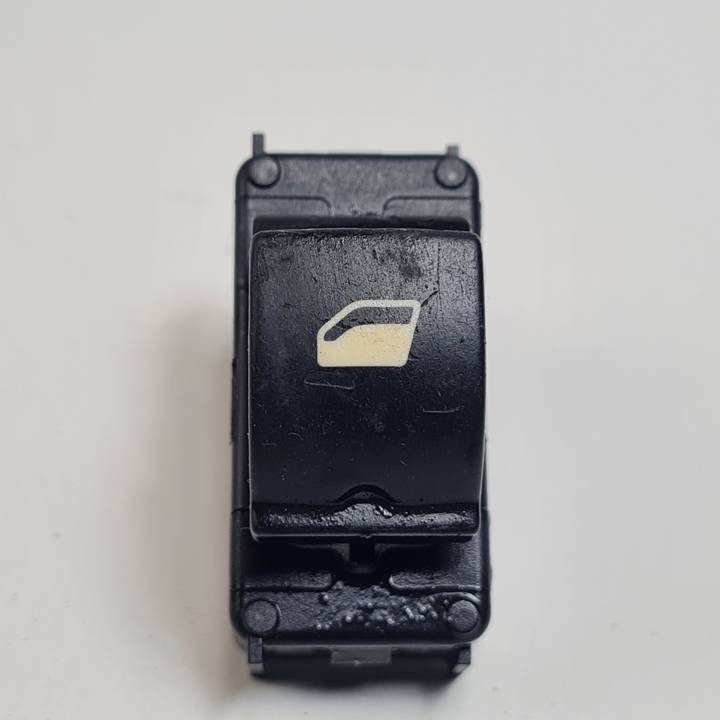 MANDO ELEVALUNAS TRASERO IZQUIERDO 96662297XT PEUGEOT 5008 (T87) Autodesguaces Alicante