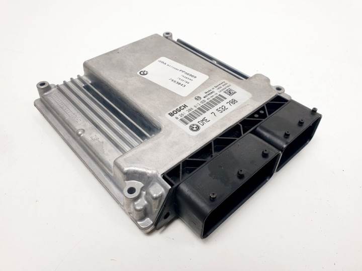 CENTRALITA MOTOR UCE 0261208813 BMW SERIE 3 CABRIO (E46) Autodesguaces Alicante