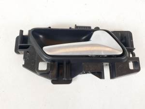 MANETA INTERIOR TRASERA DERECHA 98201552W OPEL GRANDLAND X Autodesguaces Alicante