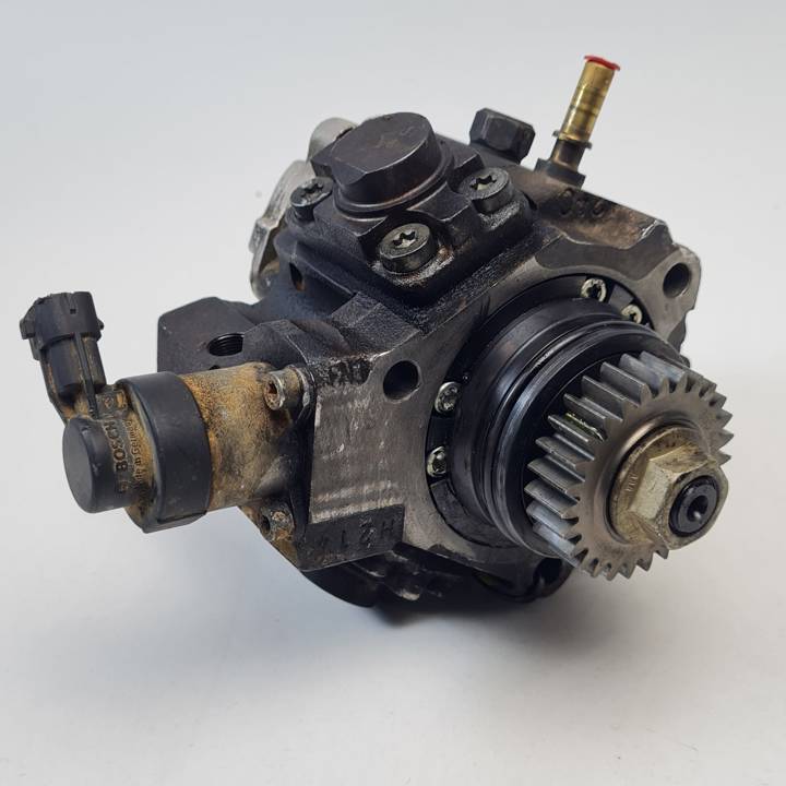 BOMBA INYECCION 8200679828 NISSAN QASHQAI (J10) Autodesguaces Alicante