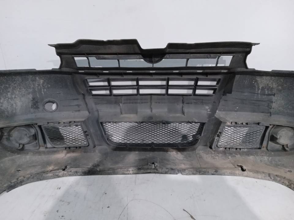 PARAGOLPES DELANTERO