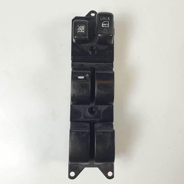 MANDO ELEVALUNAS DELANTERO IZQUIERDO - 8608A060 - MITSUBISHI - OUTLANDER (CW0)