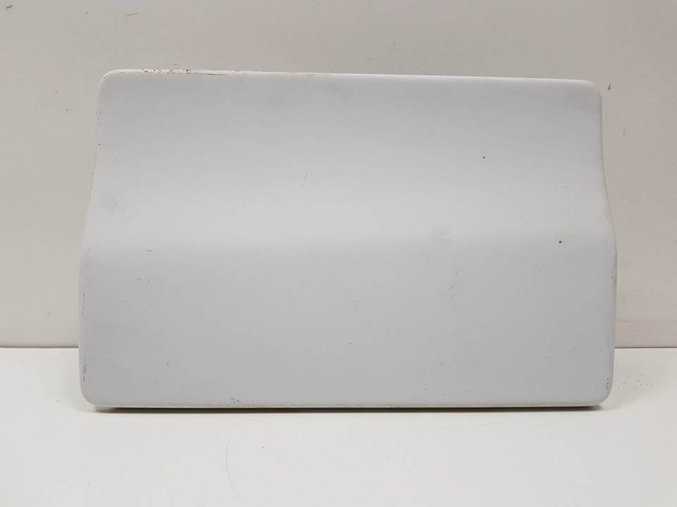 TAPA EXTERIOR COMBUSTIBLE - MERCEDES - VITO (W638) CAJA CERRADA