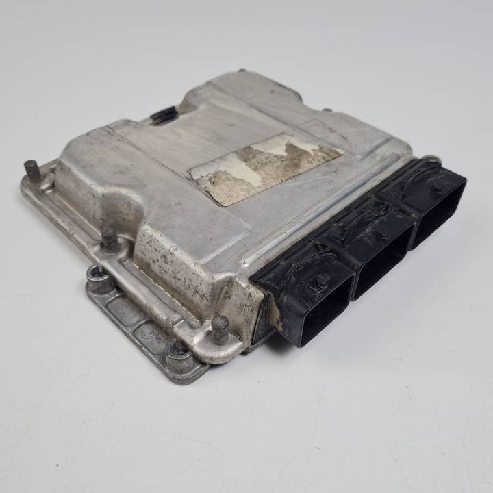CENTRALITA MOTOR UCE 0281010819 RENAULT SCENIC (JA..) Autodesguaces Alicante