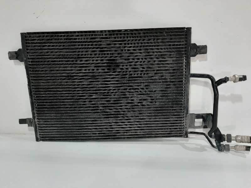 CONDENSADOR / RADIADOR AIRE ACONDICIONADO - 8D0260401H - VOLKSWAGEN - PASSAT VARIANT (3B5)