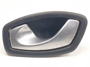 MANETA INTERIOR DELANTERA IZQUIERDA 826730001R RENAULT MEGANE III BERLINA 5P Autodesguaces Alicante