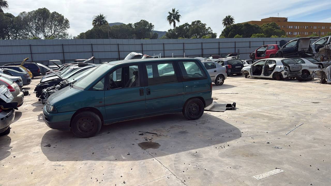 Imagen del vehículo PEUGEOT 806