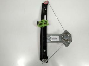 ELEVALUNAS TRASERO DERECHO 706780011 BMW SERIE 1 BERLINA (E81/E87) Autodesguaces Alicante