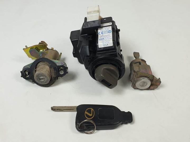 ANTIRROBO 8978350081 LEXUS LS430 (UCF30) Autodesguaces Alicante