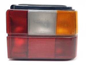 PILOTO TRASERO DERECHO 95656446 CITROEN BX BERLINA Autodesguaces Alicante