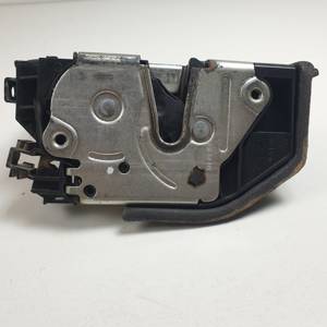 CERRADURA PUERTA DELANTERA DERECHA 7202146 BMW X3 (E83) Autodesguaces Alicante