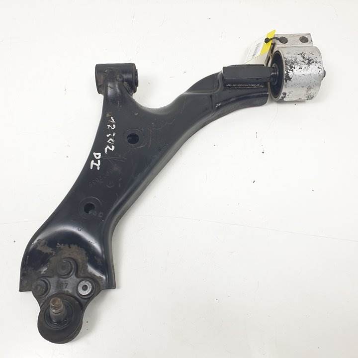 BRAZO SUSPENSION INFERIOR DELANTERO IZQUIERDO CHEVROLET CAPTIVA Autodesguaces Alicante