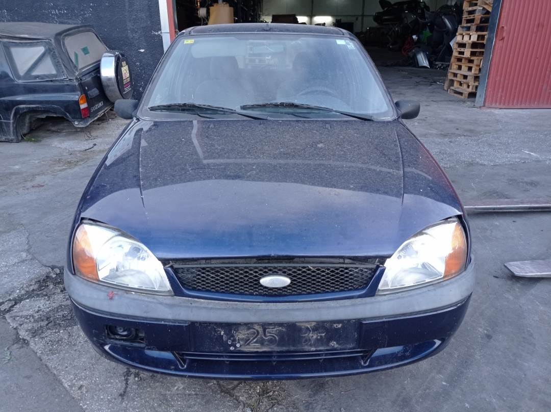 FORD FIESTA BERLINA (DX) (1999 - 2002)