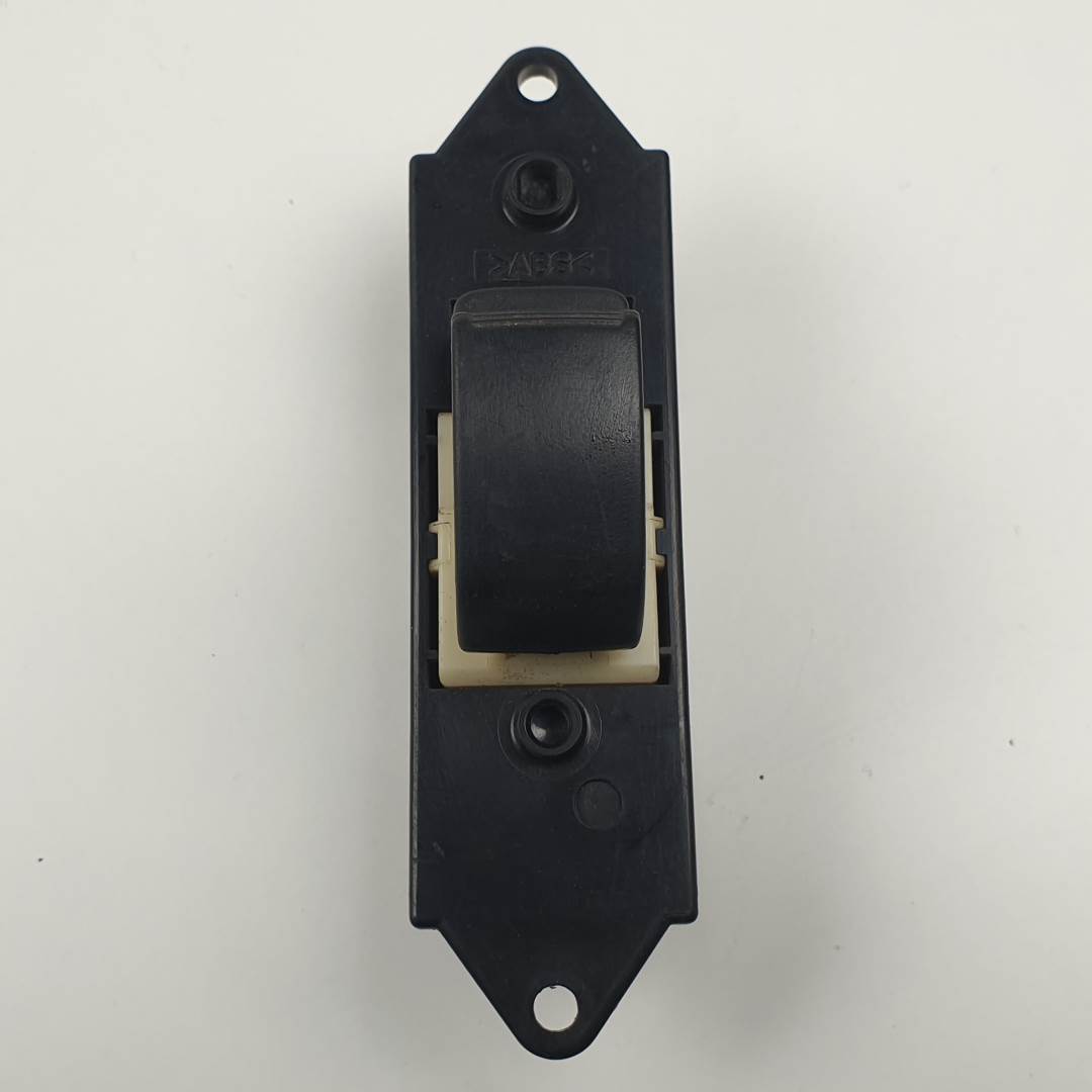 MANDO ELEVALUNAS DELANTERO DERECHO - MR587944 - MITSUBISHI - COLT BERLINA 5 (Z30A)