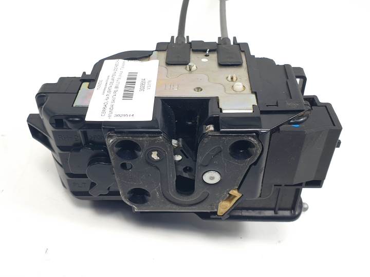 CERRADURA PUERTA DELANTERA DERECHA 813202B030 HYUNDAI SANTA FE (BM) Autodesguaces Alicante