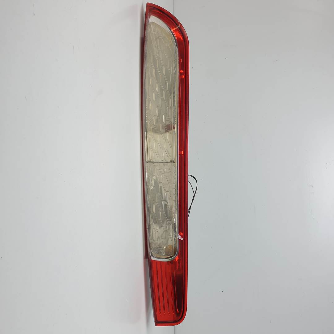 PILOTO TRASERO IZQUIERDO - 8M5113405A - FORD - FOCUS LIM. (CB4)