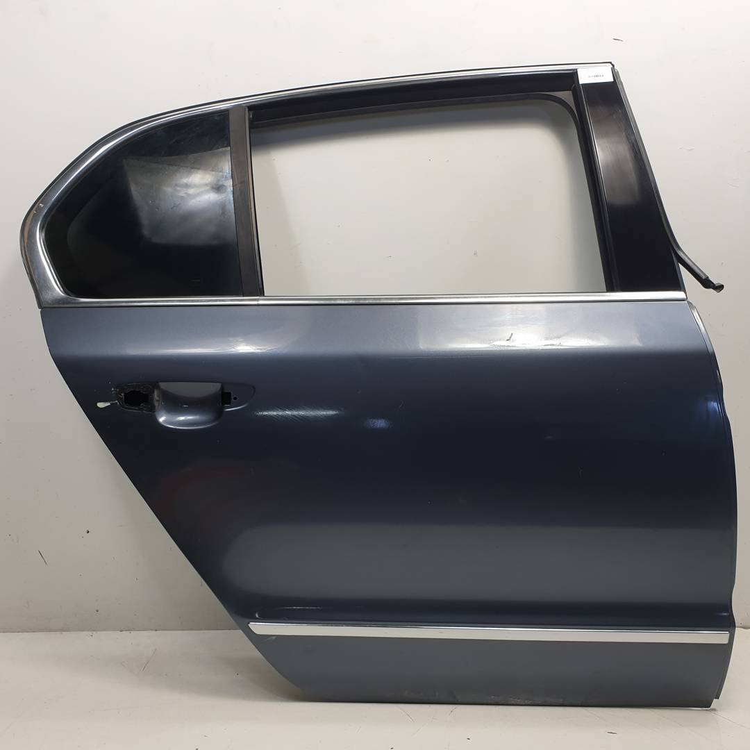 PUERTA TRASERA DERECHA - SKODA - SUPERB (3T4)