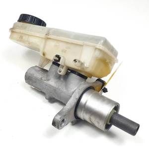 BOMBA FRENO 32067272D MITSUBISHI COLT BERLINA 5 (Z30A) Autodesguaces Alicante