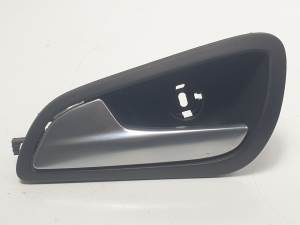 MANETA INTERIOR TRASERA IZQUIERDA AM51U22601BDW FORD FOCUS TURN. (CB8) Autodesguaces Alicante