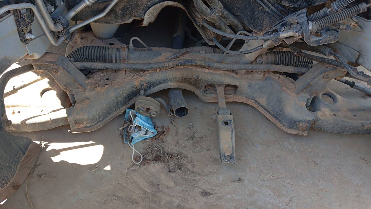 EJE DELANTERO / CUNA MOTOR