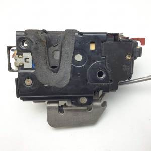 CERRADURA PUERTA DELANTERA DERECHA 4E1837016 AUDI A8 (4E2) Autodesguaces Alicante