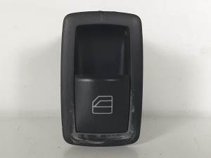 MANDO ELEVALUNAS TRASERO DERECHO A2518200510 MERCEDES CLASE B (W245) Autodesguaces Alicante