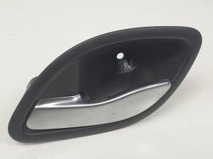 MANETA INTERIOR TRASERA IZQUIERDA 8200000723 RENAULT ESPACE IV (JK0) Autodesguaces Alicante