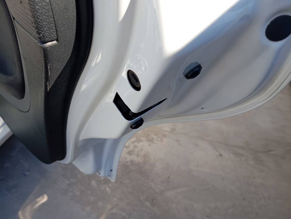 CERRADURA PUERTA TRASERA DERECHA
