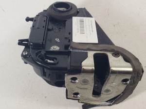 CERRADURA PUERTA TRASERA DERECHA TOYOTA YARIS (KSP9/SCP9/NLP9) Autodesguaces Alicante