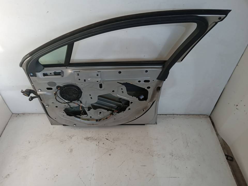 PUERTA DELANTERA DERECHA