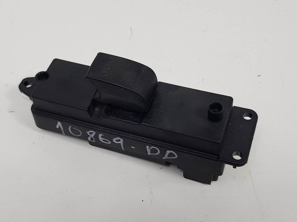 MANDO ELEVALUNAS DELANTERO DERECHO - 03123100 - MAZDA - 3 BERLINA (BK)
