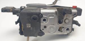 CERRADURA PUERTA TRASERA DERECHA 732315 CITROEN C3 Autodesguaces Alicante