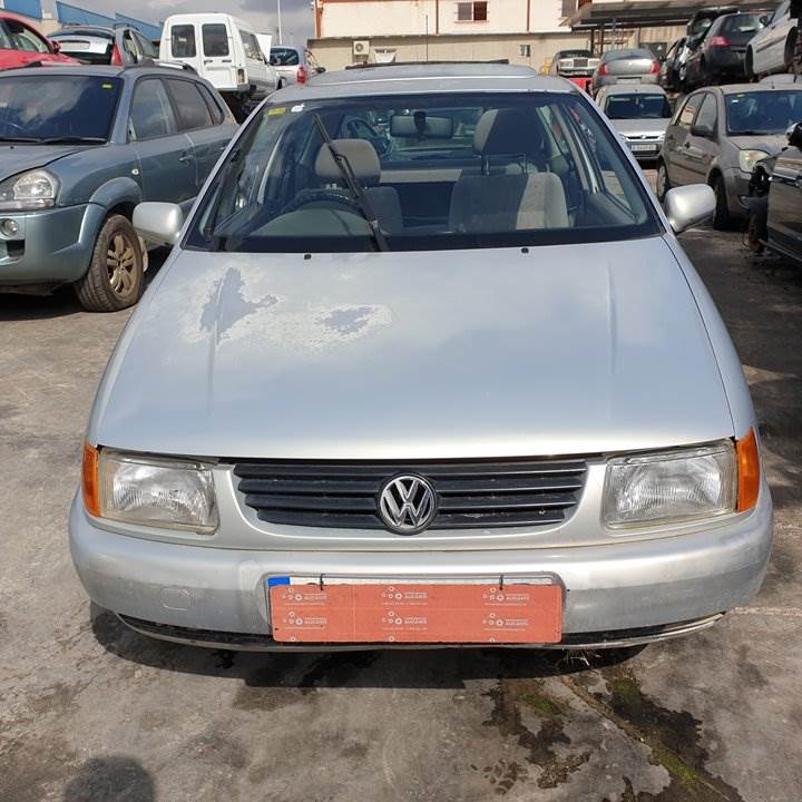 VOLKSWAGEN POLO BERLINA (6N1) (1994 - 1999)